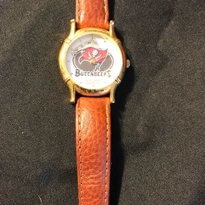 Women’s leather Tampa Bay Buccaneers watch